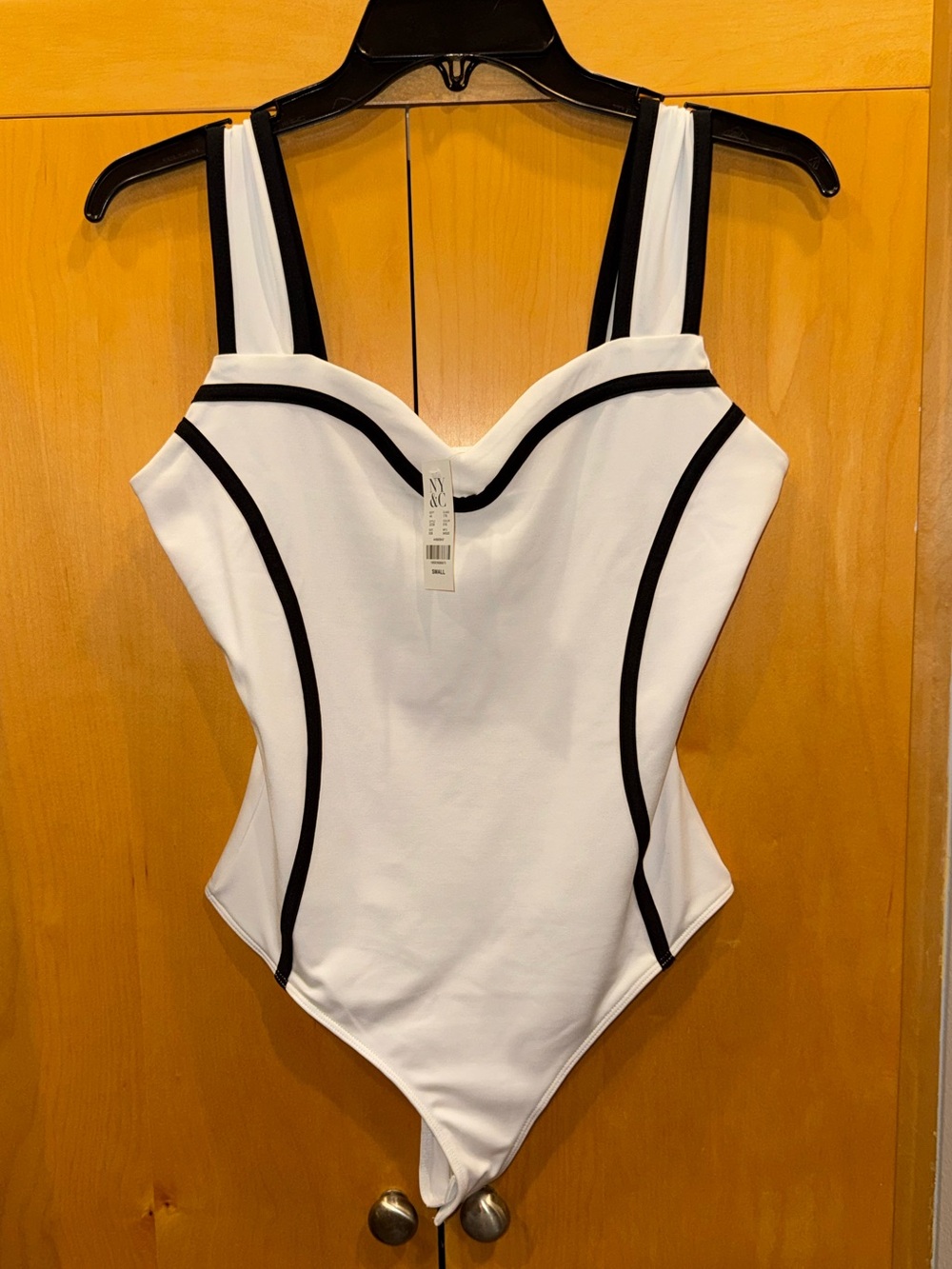 NY & CO Chic Bodysuit